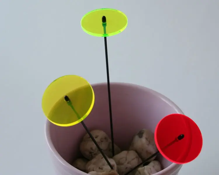 Fluo Scheibe mini, 4 cm gelb mit Stab Top-Preis