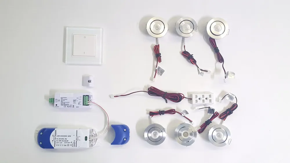 Sofort Bestellen LED Einbaustrahler Set 6 x 2,5W | Warmweiß 3000K | Dimmbar per Wandschalter